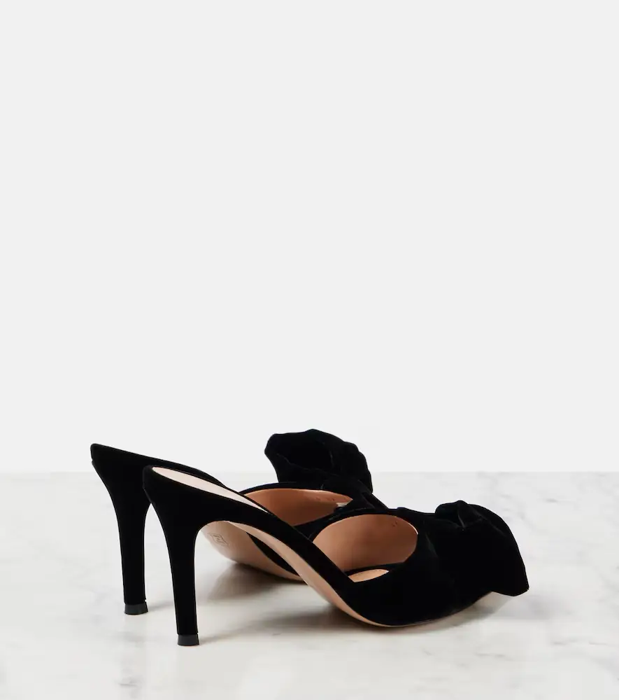 Gianvito Rossi 85 bow-detail velvet mules | Thumbnail 3