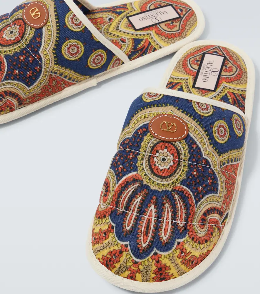 Valentino Garavani Paisley denim slides | Thumbnail 3 Valentino Garavani Paisley denim slides | Thumbnail 3