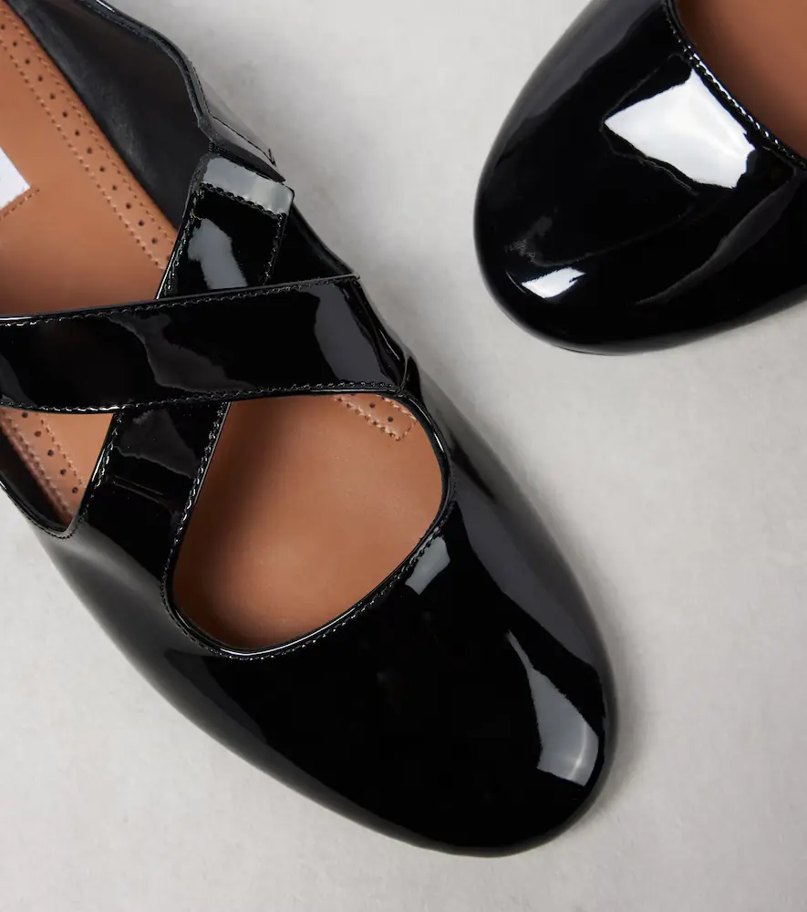 Alaïa Alaïa Criss Cross patent leather ballet flats | Thumbnail 2 Alaïa Alaïa Criss Cross patent leather ballet flats | Thumbnail 2