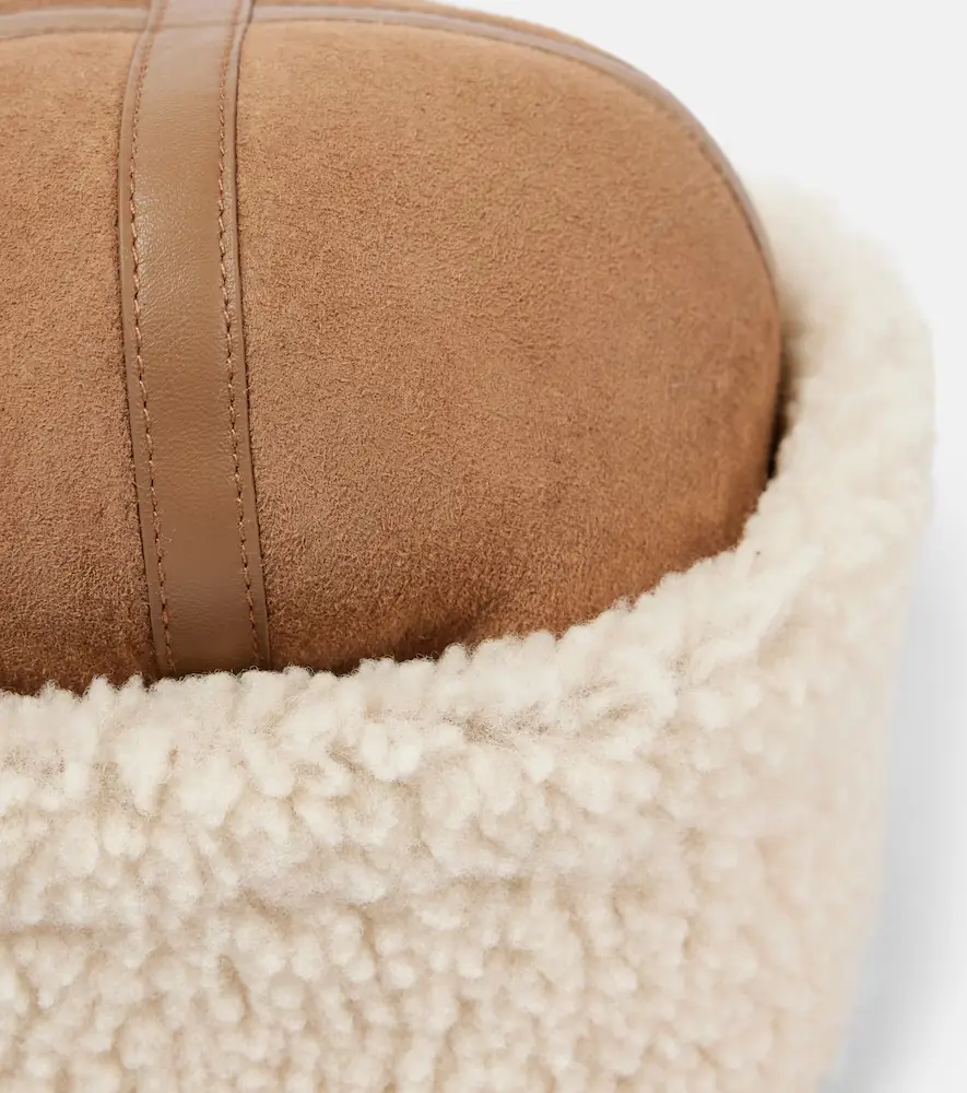 TOTEME Shearling and leather hat | Thumbnail 3