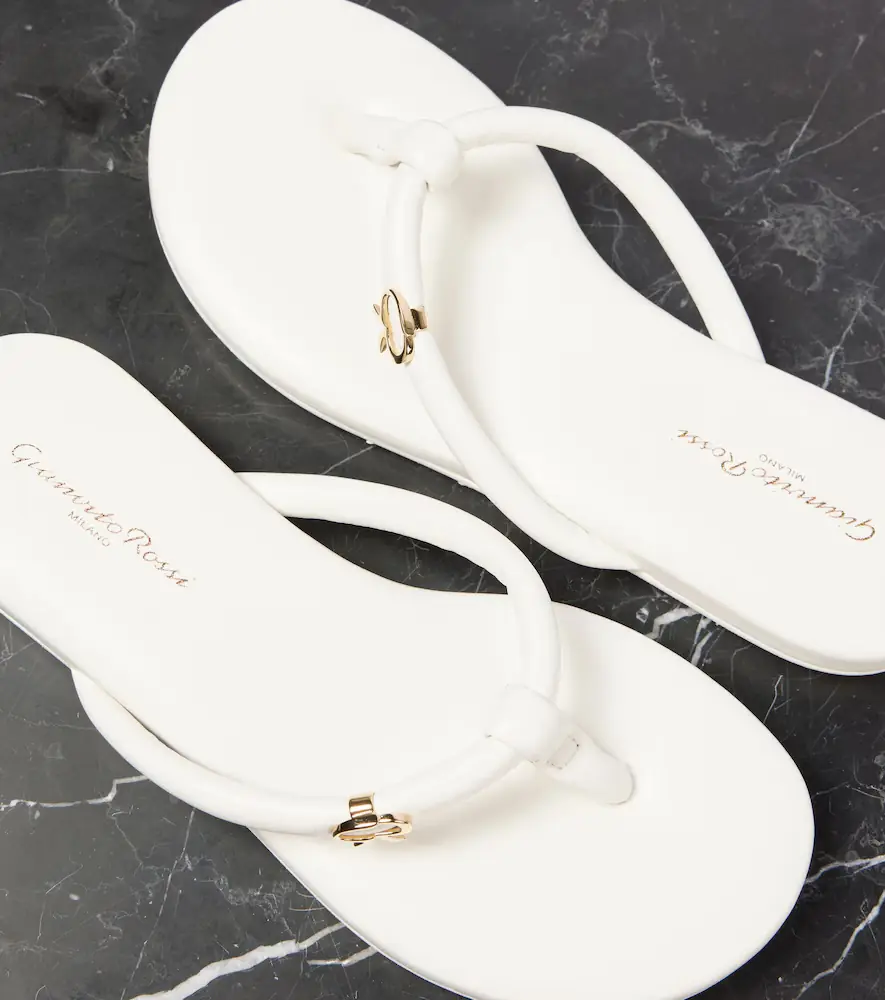 Gianvito Rossi Juno leather thong sandals | Thumbnail 2 Gianvito Rossi Juno leather thong sandals | Thumbnail 2