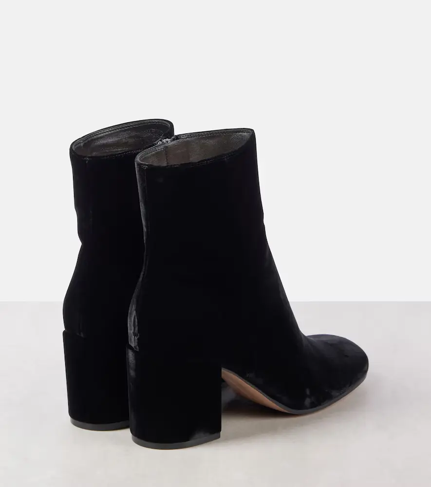 Gianvito Rossi Joelle 70 velvet booties | Thumbnail 3