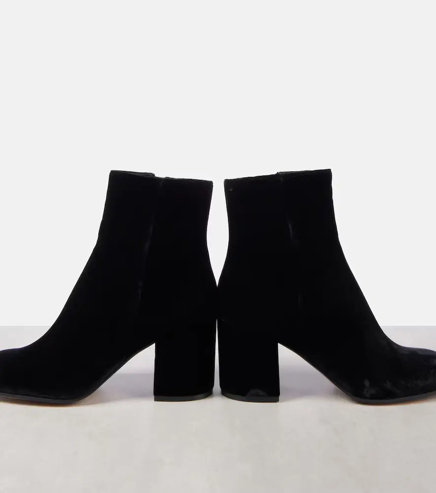 Gianvito Rossi Joelle 70 velvet booties | Thumbnail 4