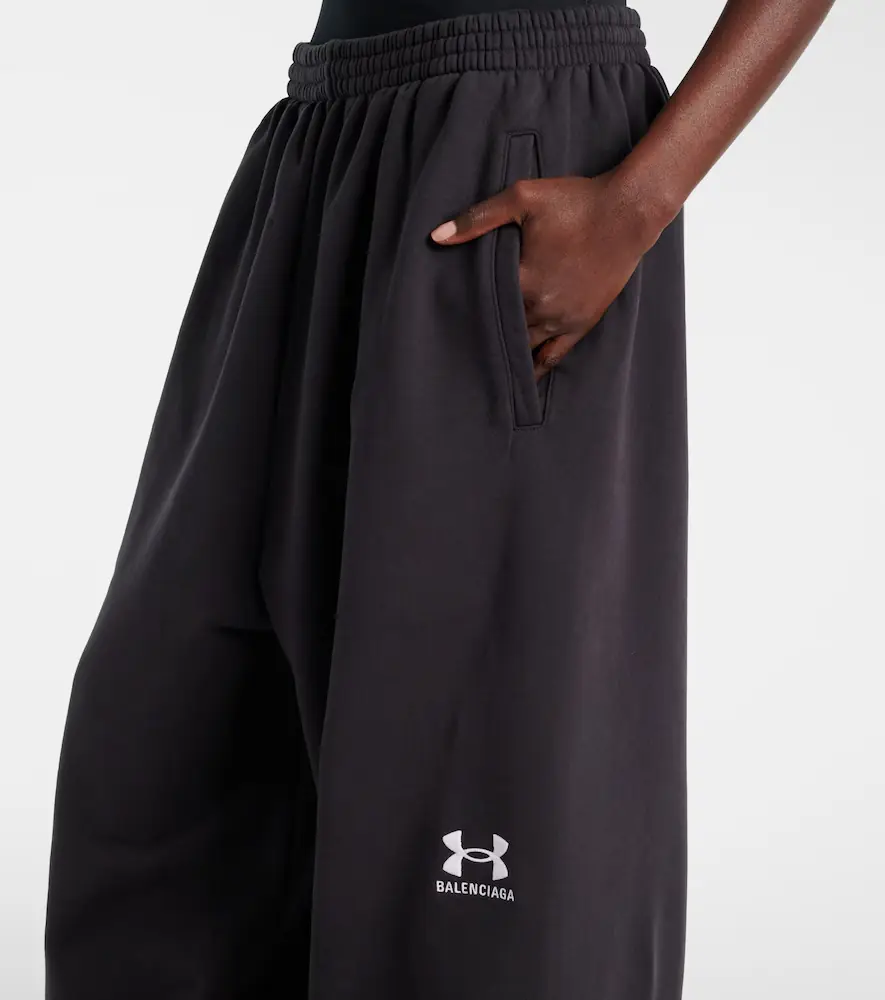 Balenciaga Cotton sweatpants | Thumbnail 4 Balenciaga Cotton sweatpants | Thumbnail 4
