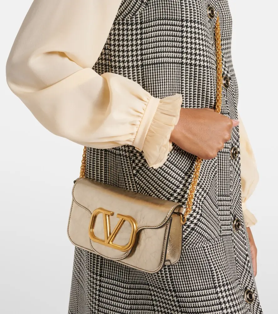 Valentino Garavani Locò Small metallic leather shoulder bag | Thumbnail 5 Valentino Garavani Locò Small metallic leather shoulder bag | Thumbnail 5
