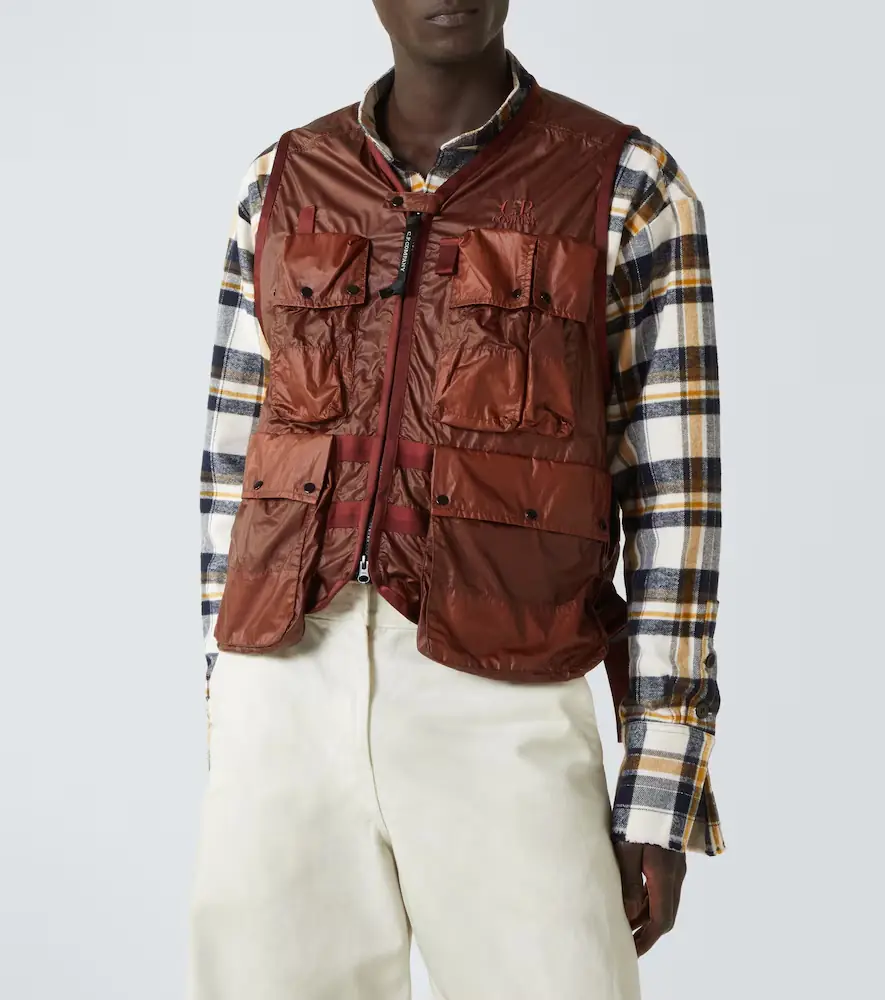 C.P. Company C. P. Company CS II logo technical vest | Thumbnail 2 C.P. Company C. P. Company CS II logo technical vest | Thumbnail 2