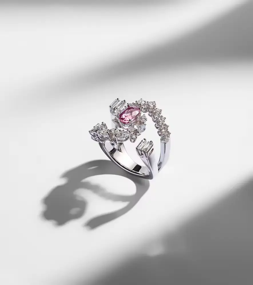 YEPREM Reign Supreme 18kt white gold ring with diamonds and sapphire | Thumbnail 3 YEPREM Reign Supreme 18kt white gold ring with diamonds and sapphire | Thumbnail 3