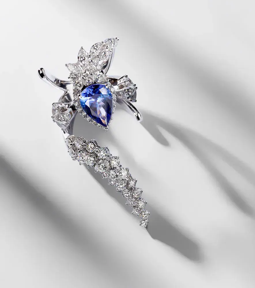 YEPREM Reign Supreme 18kt white gold ring with diamonds and tanzanite | Thumbnail 4 YEPREM Reign Supreme 18kt white gold ring with diamonds and tanzanite | Thumbnail 4