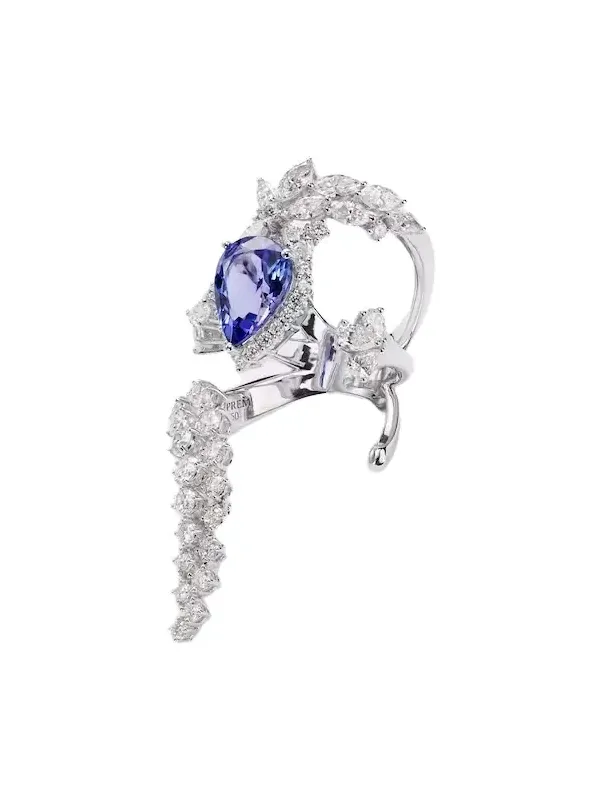 Reign Supreme 18kt white gold ring with diamonds and tanzanite