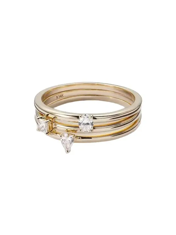 14kt gold ring with diamonds