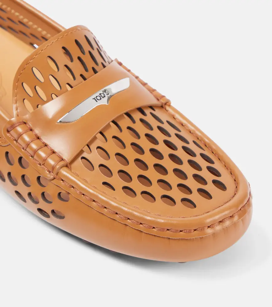 Tod's Gommino perforated leather driving shoes | Thumbnail 4