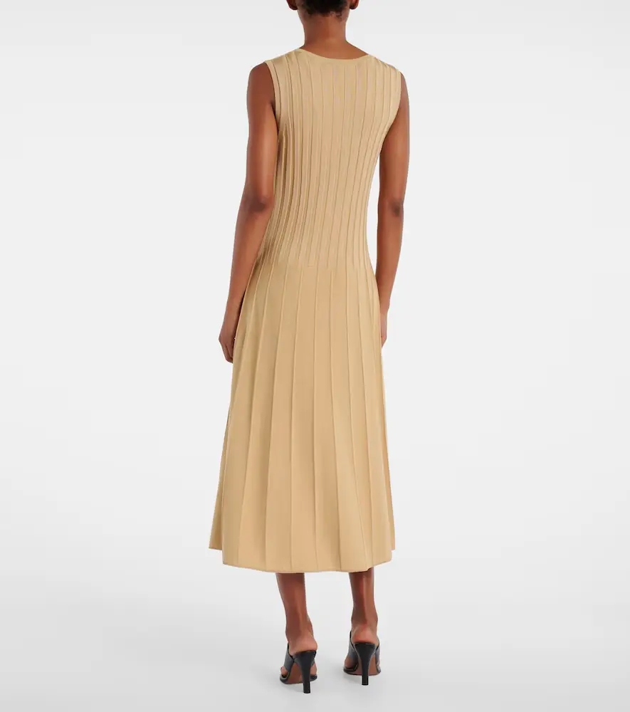 Joseph Pleated midi dress | Thumbnail 2