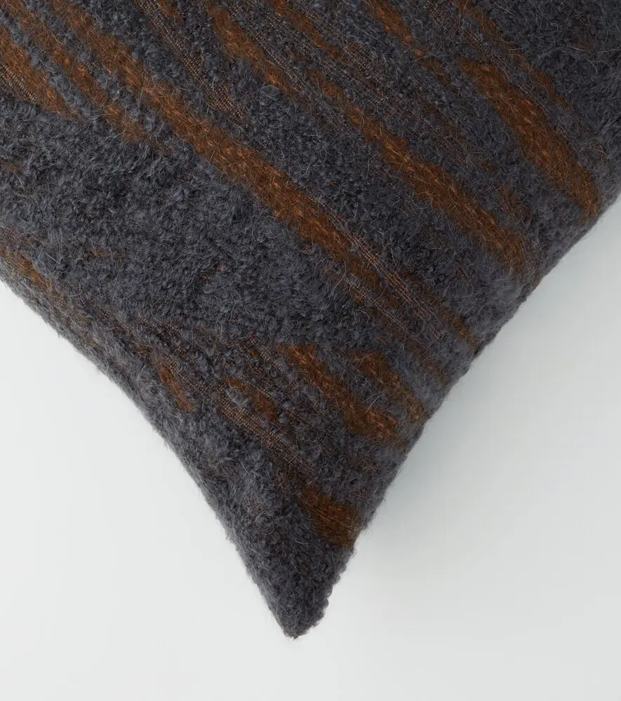The House of Lyria Angaria wool-blend cushion | Thumbnail 4