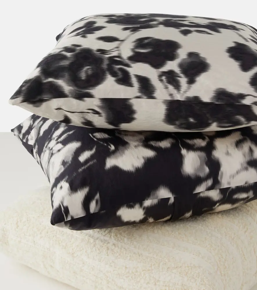 The House of Lyria Freesia cushion | Thumbnail 5