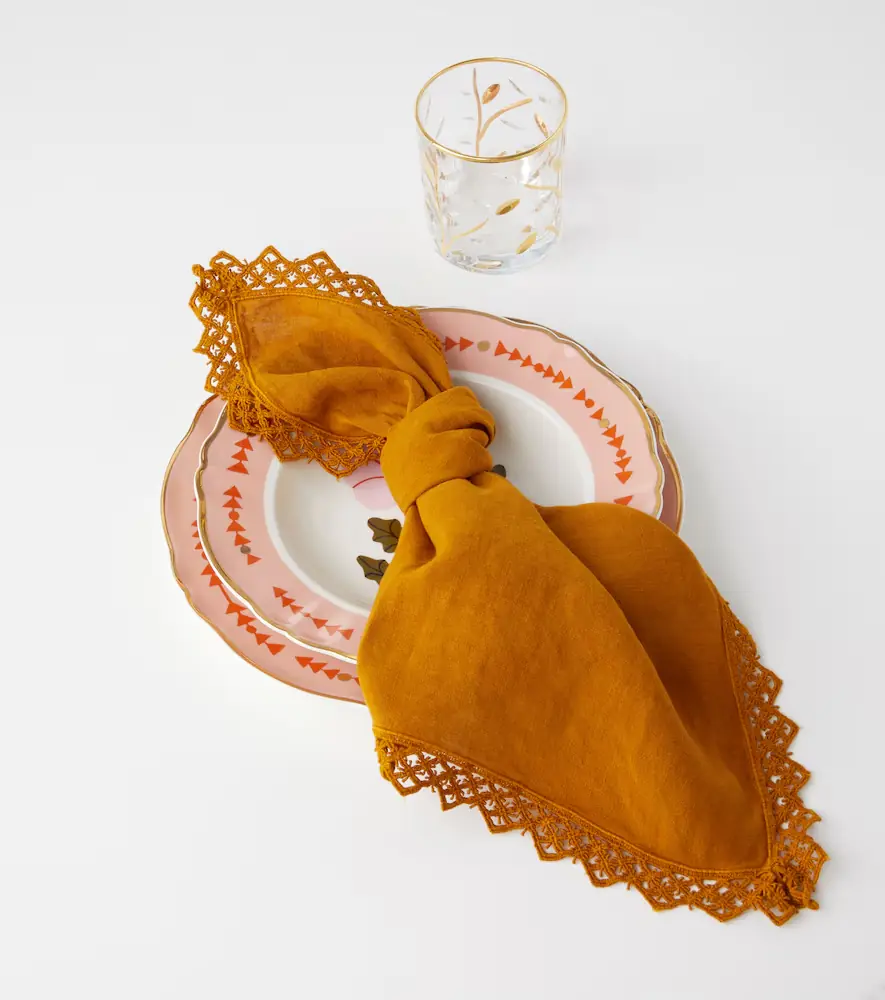Once Milano Set of 4 macramé-trimmed linen napkins | Thumbnail 2