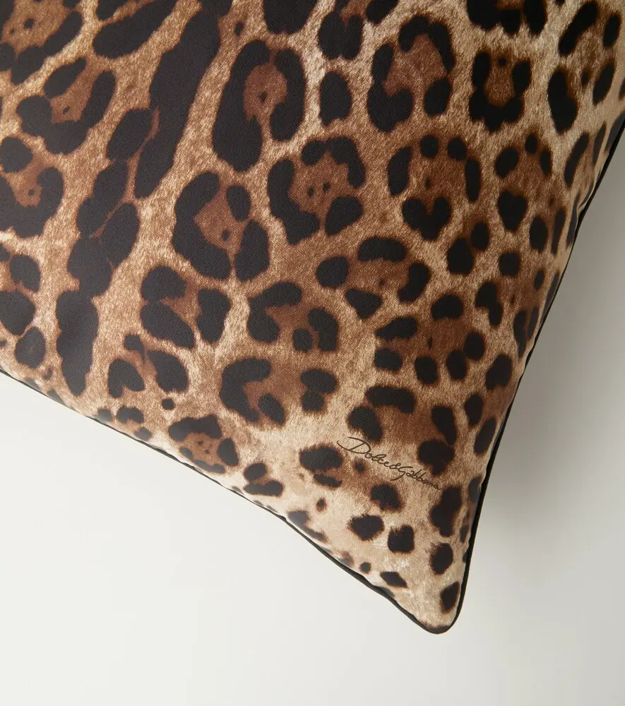 Dolce & Gabbana Casa Leopardo Small silk twill cushion | Thumbnail 4
