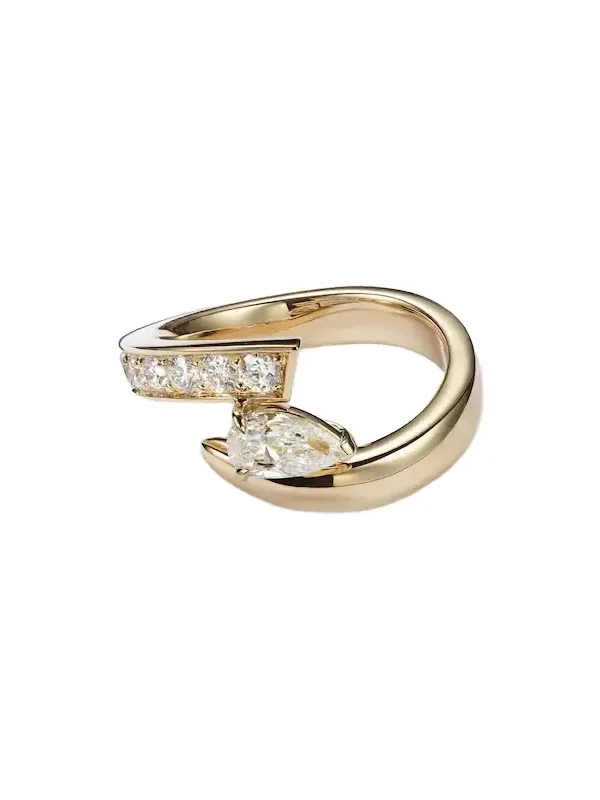 Inner Fire 18kt gold ring with diamonds