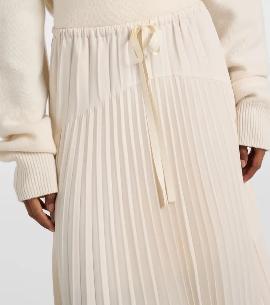 Vince Plissé tiered midi skirt | Thumbnail 3