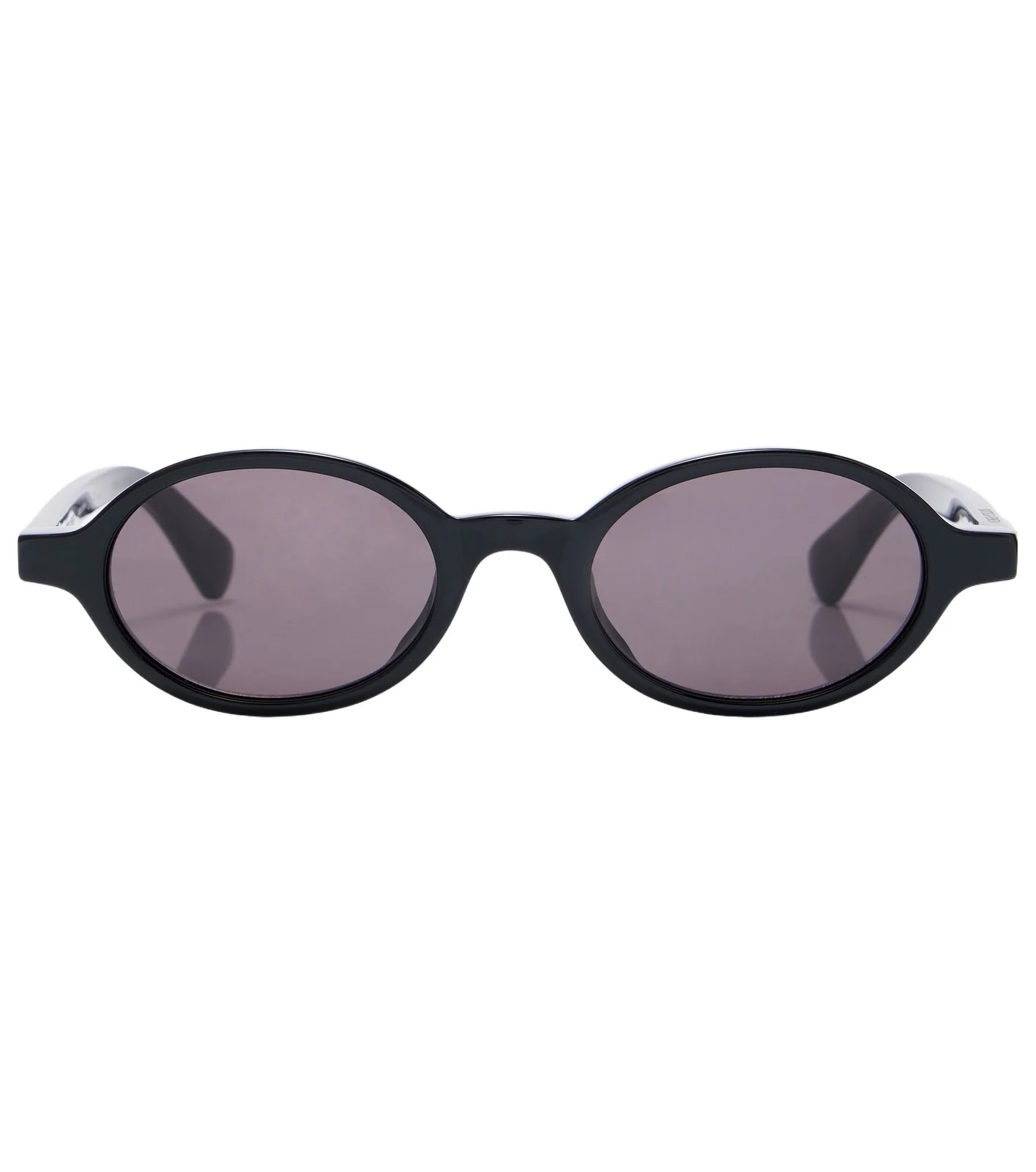 Classic oval sunglasses