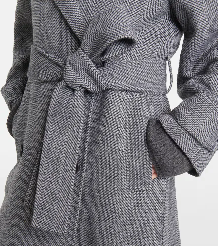 Joseph New Navarre virgin wool coat | Thumbnail 3