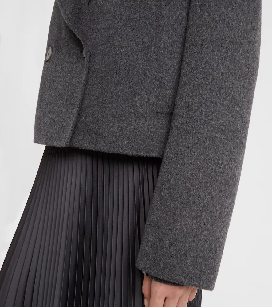 Joseph Cropped wool and cashmere peacoat | Thumbnail 5 Joseph Cropped wool and cashmere peacoat | Thumbnail 5