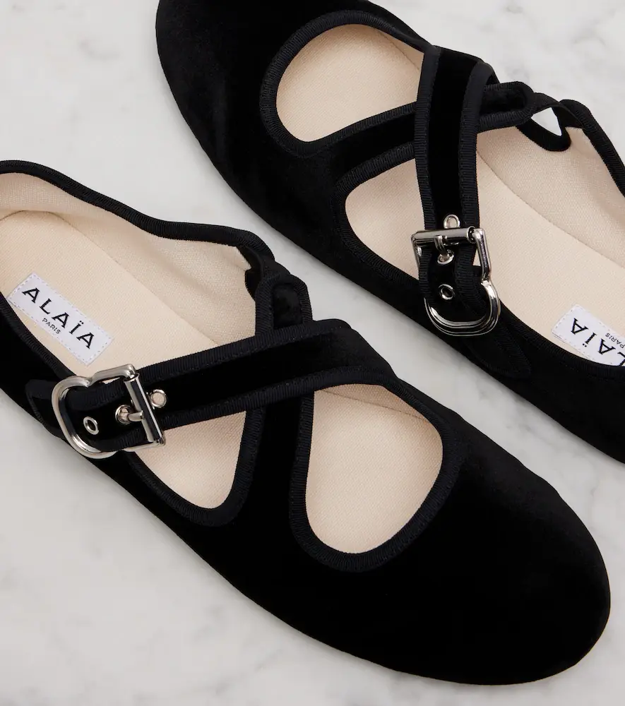 Alaïa Alaïa Velvet ballet flats | Thumbnail 2 Alaïa Alaïa Velvet ballet flats | Thumbnail 2