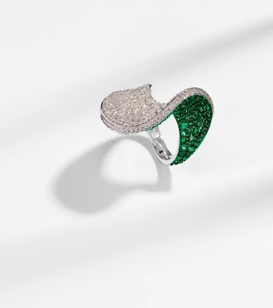 Kamyen 18kt white gold ring with diamonds and emeralds | Thumbnail 3