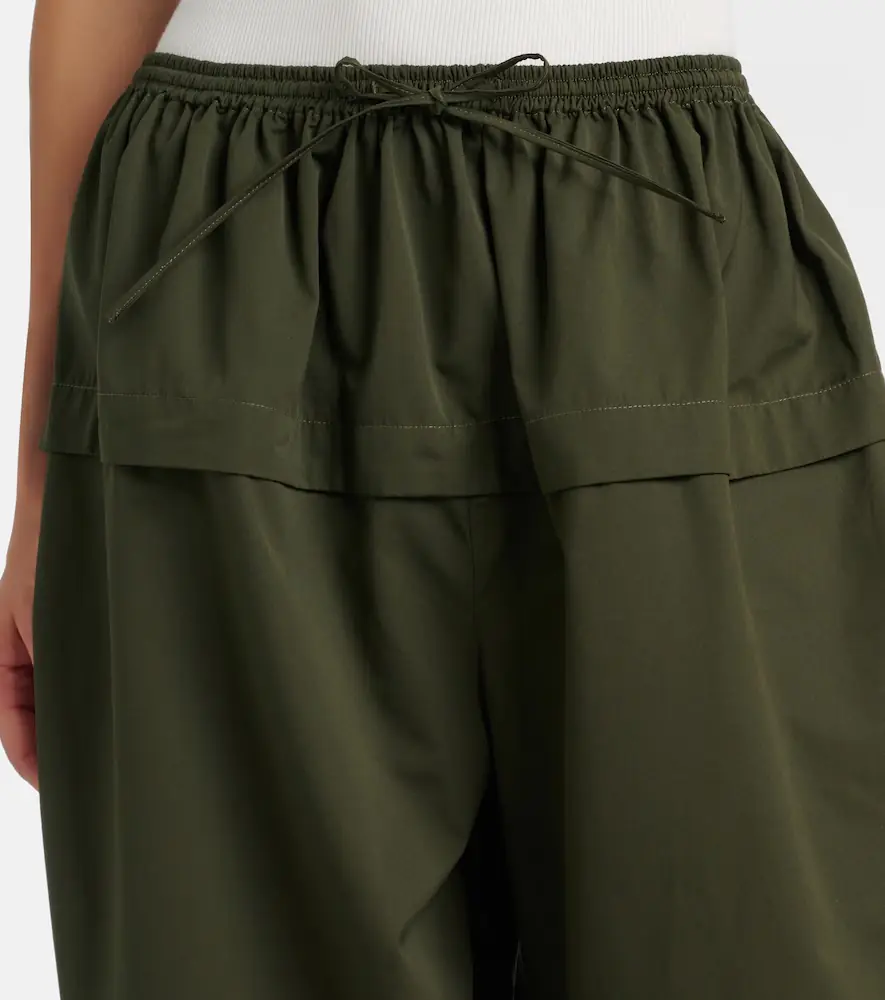 ALAÏA Peplum cotton tapered pants | Thumbnail 2 ALAÏA Peplum cotton tapered pants | Thumbnail 2