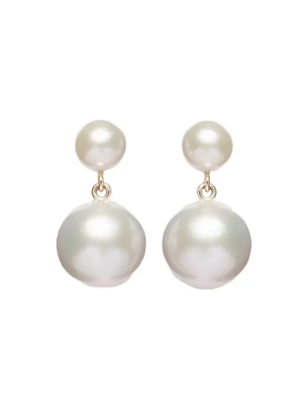 Venus Moon 14kt gold earrings with freshwater pearls Venus Moon 14kt gold earrings with freshwater pearls