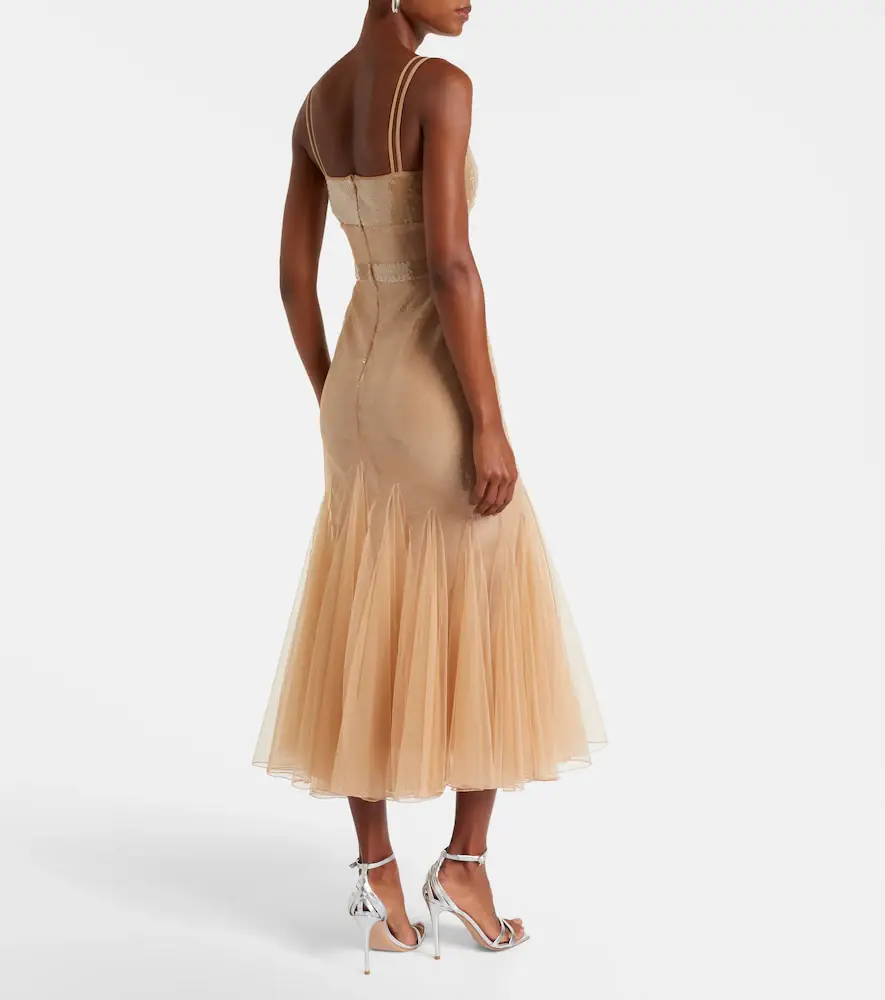 David Koma Sequined tulle gown | Thumbnail 3 David Koma Sequined tulle gown | Thumbnail 3