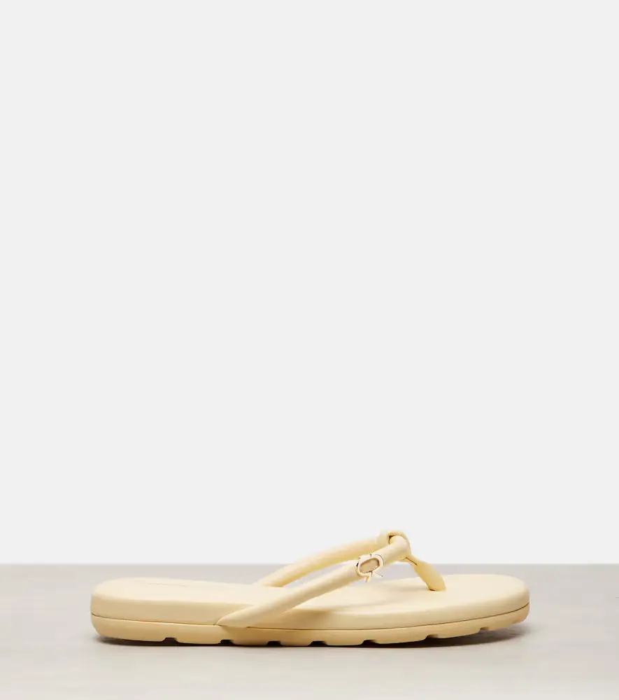 Gianvito Rossi Fiji leather thong sandals | Thumbnail 4 Gianvito Rossi Fiji leather thong sandals | Thumbnail 4