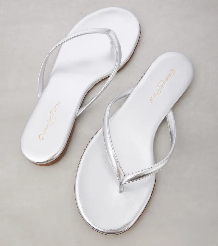 Gianvito Rossi Calypso metallic leather thong sandals | Thumbnail 3