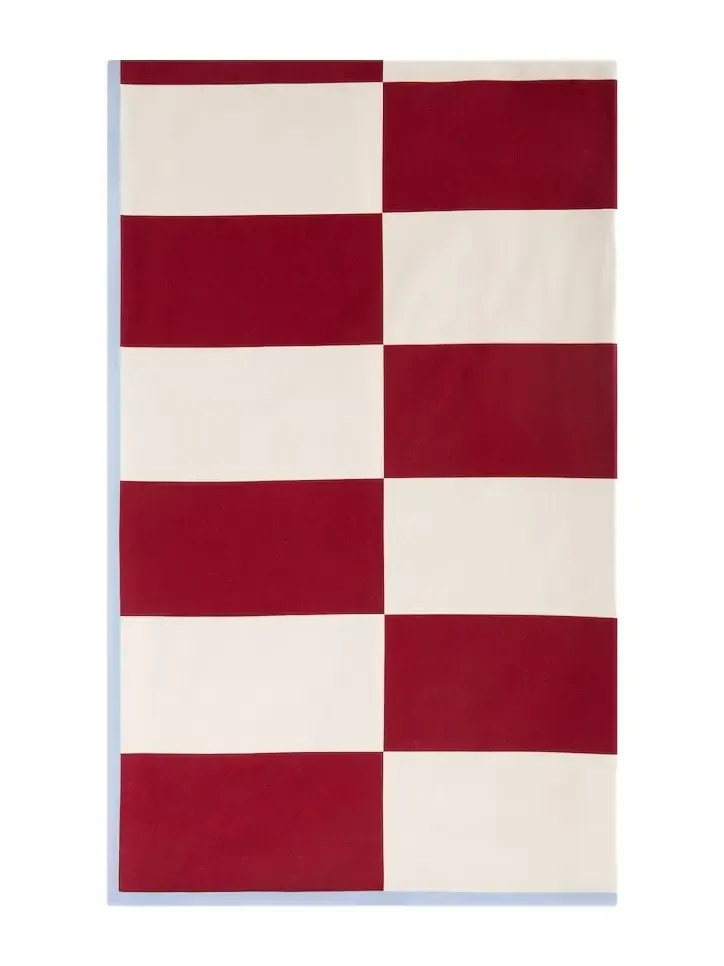 La DoubleJ Contrada Bordeaux Medium linen tablecloth