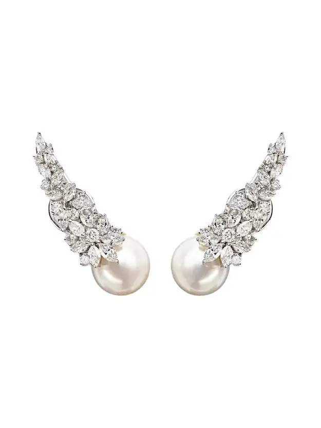 Pearlescent 18kt white gold earrings with diamonds and freshwater pearls