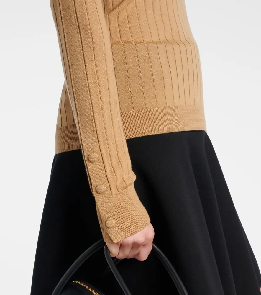 Moncler Wool and cashmere turtleneck sweater | Thumbnail 3