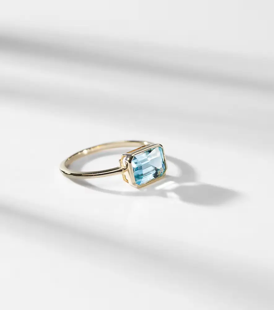 Mateo 14kt gold ring with blue topaz | Thumbnail 3