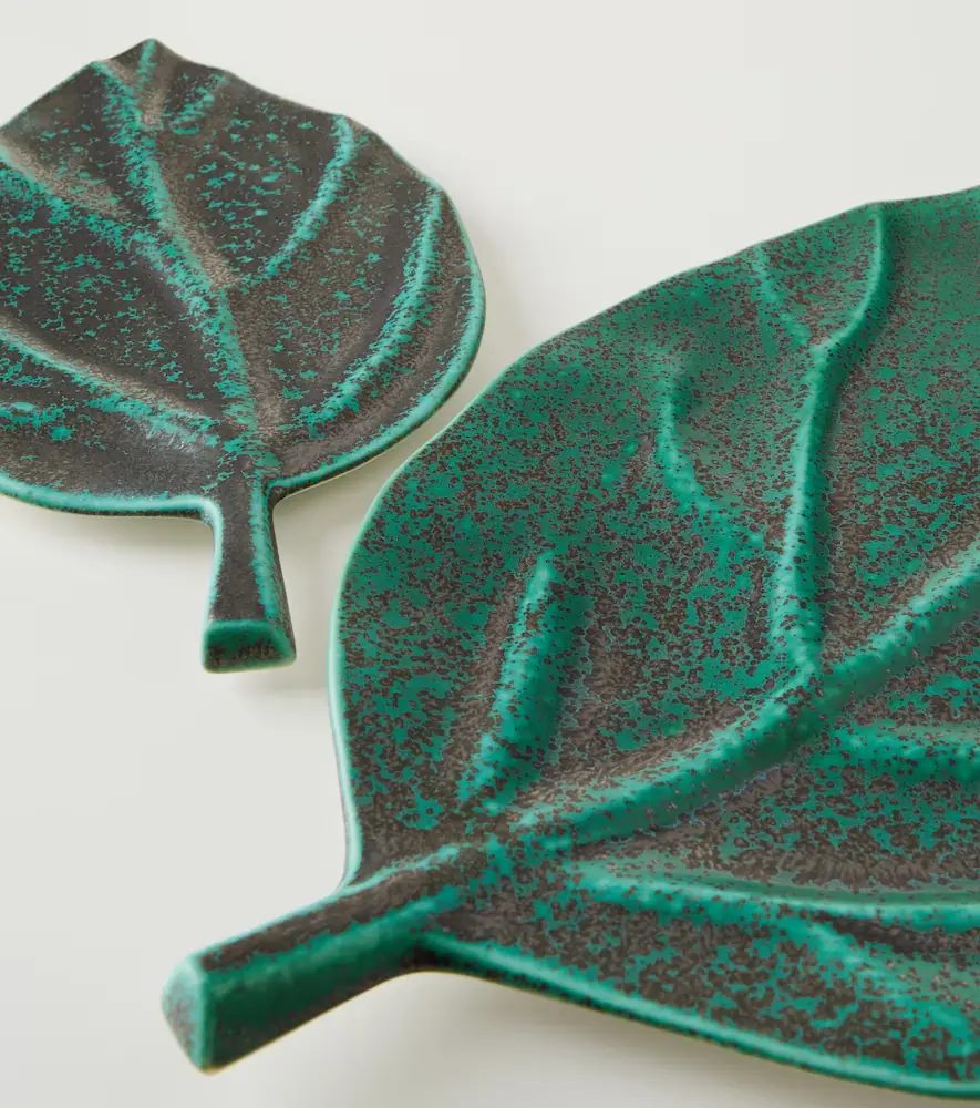 L'Objet Cenote Leaf porcelain platter | Thumbnail 2