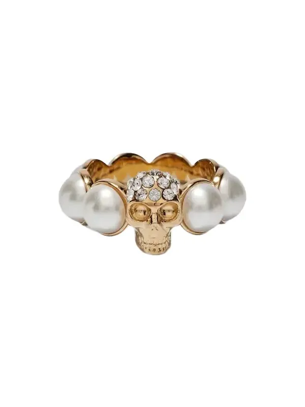 Skull embellished ring