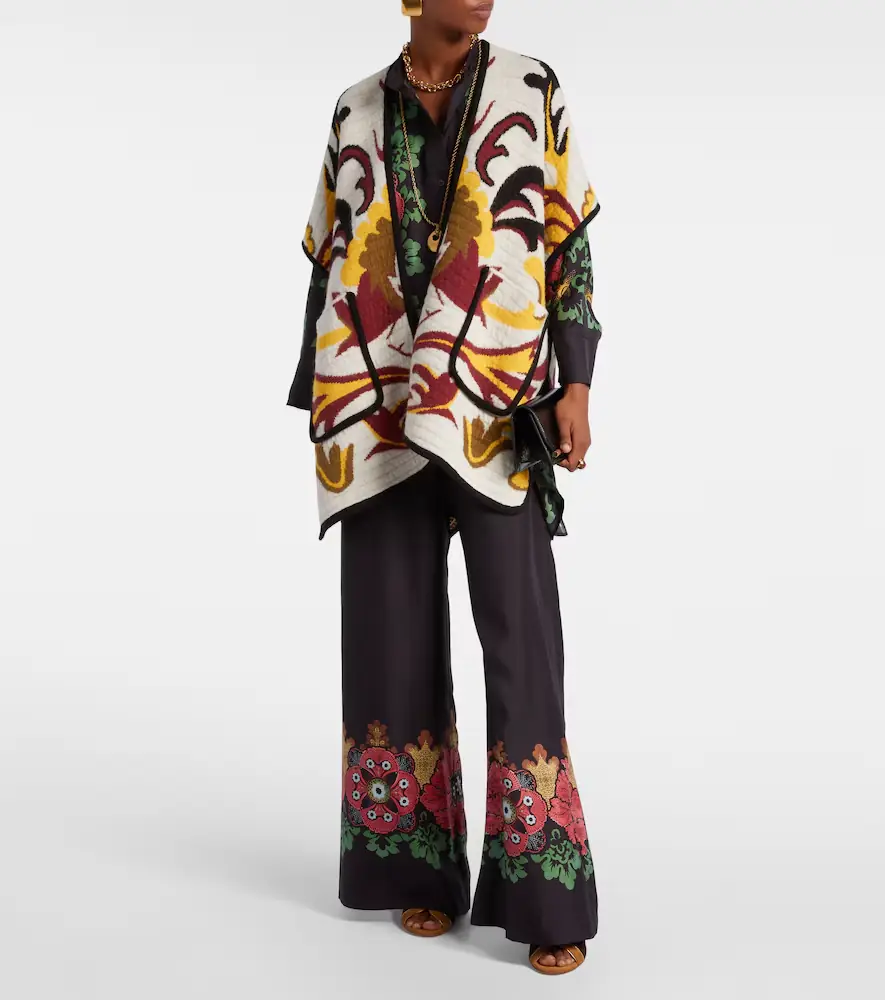 La DoubleJ In My Power patterned cape | Thumbnail 3 La DoubleJ In My Power patterned cape | Thumbnail 3