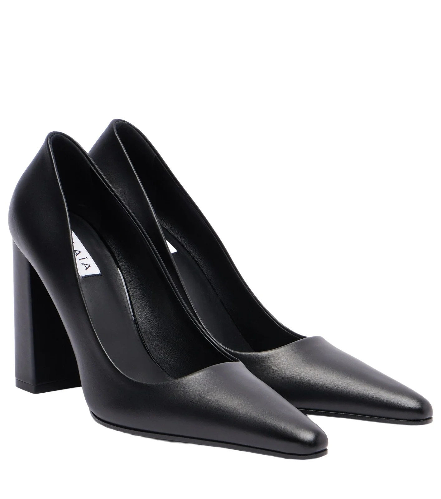 Pointy leather pumps
