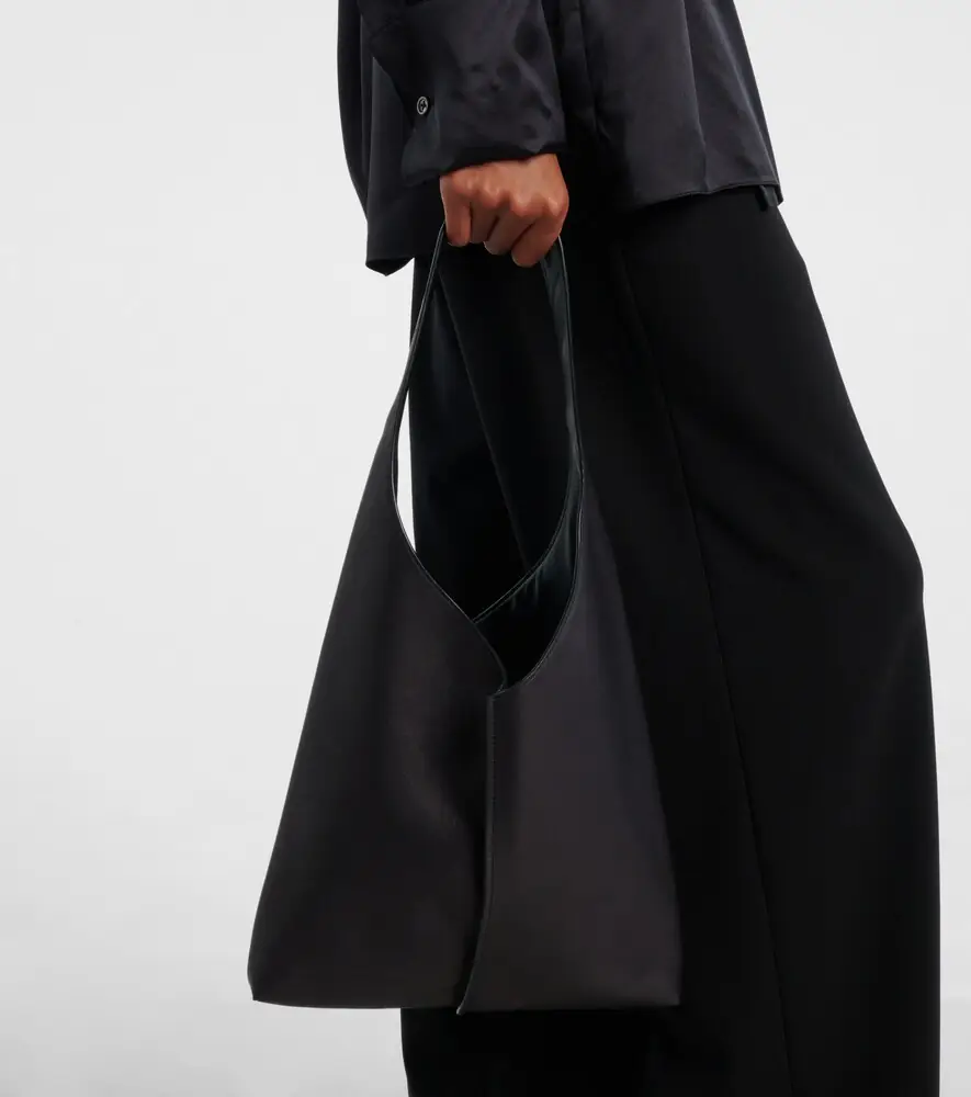 The Row Bindle Small leather shoulder bag | Thumbnail 5