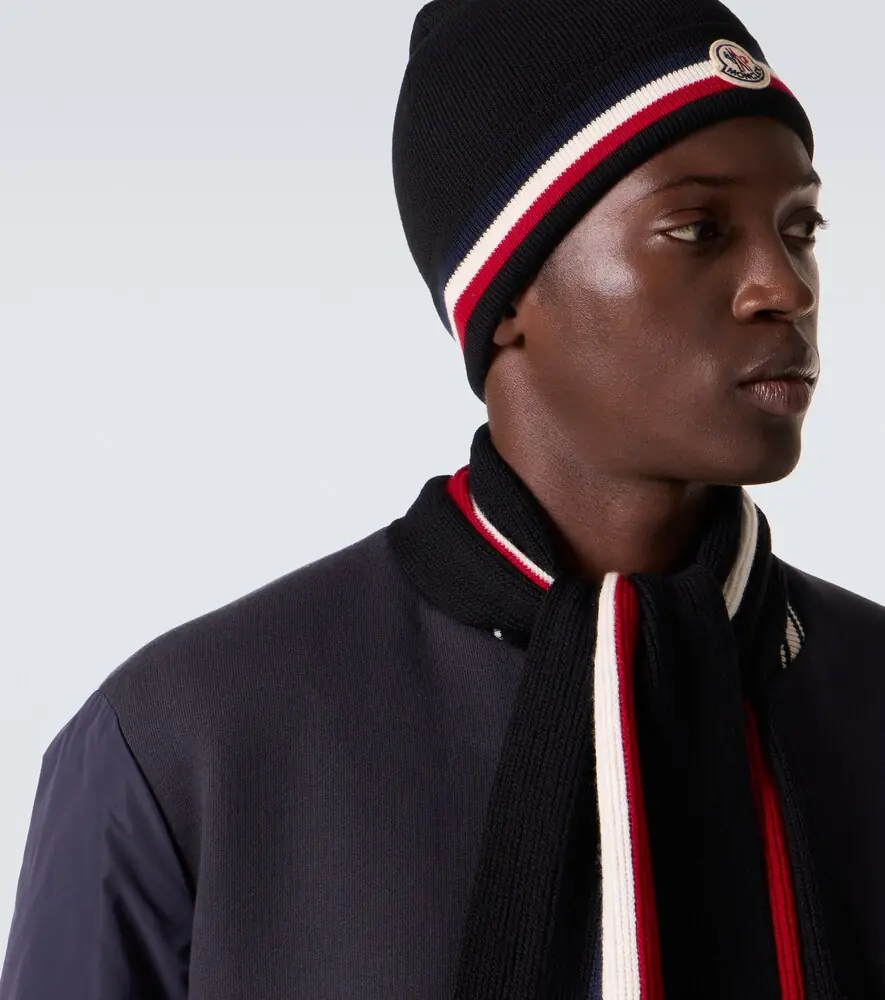 Moncler Fringed virgin wool scarf | Thumbnail 3