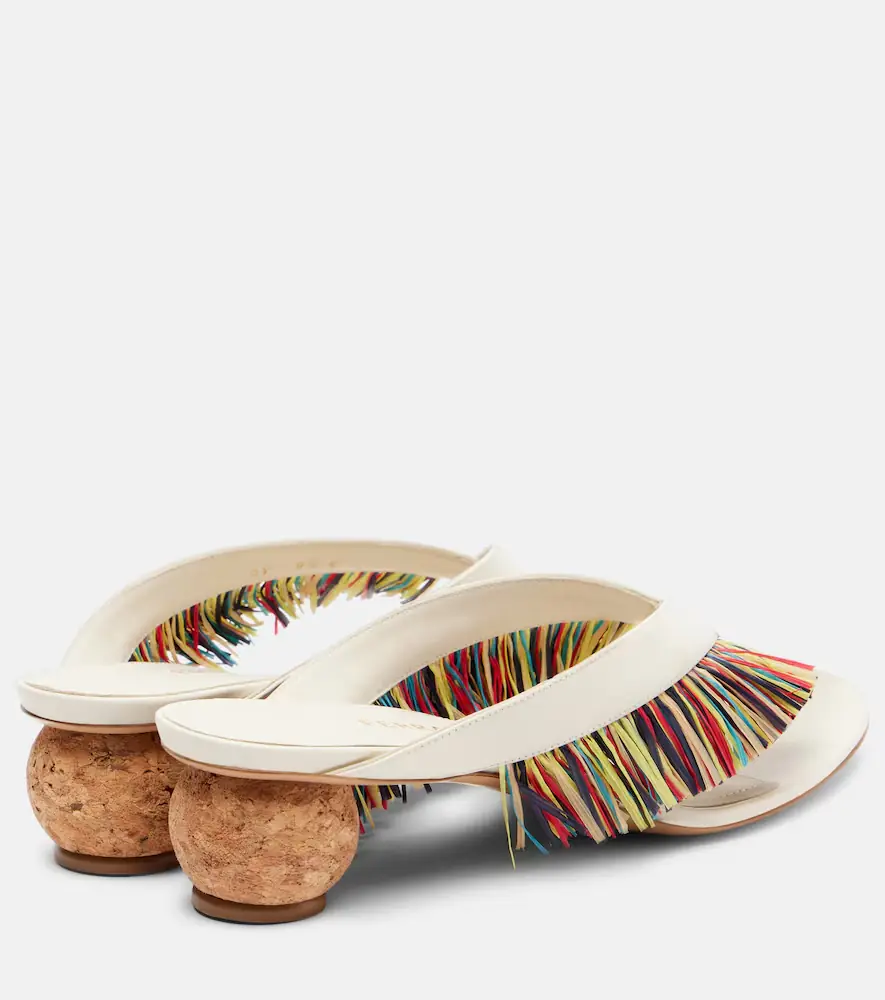 Ferragamo Bettie fringed sandals | Thumbnail 2