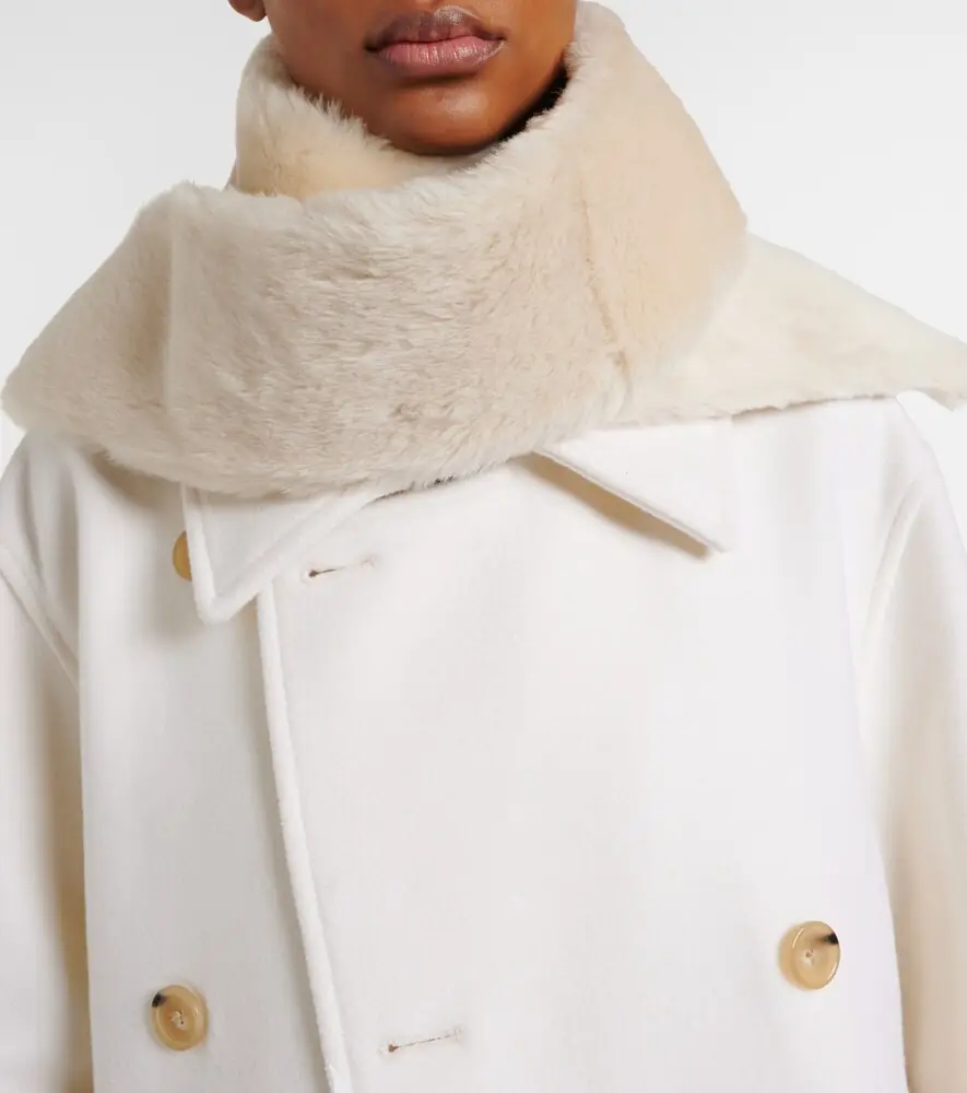 TOTEME Shearling scarf | Thumbnail 5
