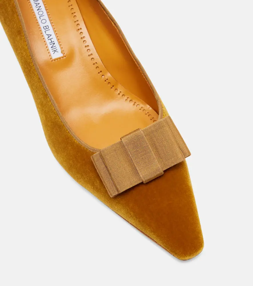 Manolo Blahnik Reador 50 velvet pumps | Thumbnail 2 Manolo Blahnik Reador 50 velvet pumps | Thumbnail 2