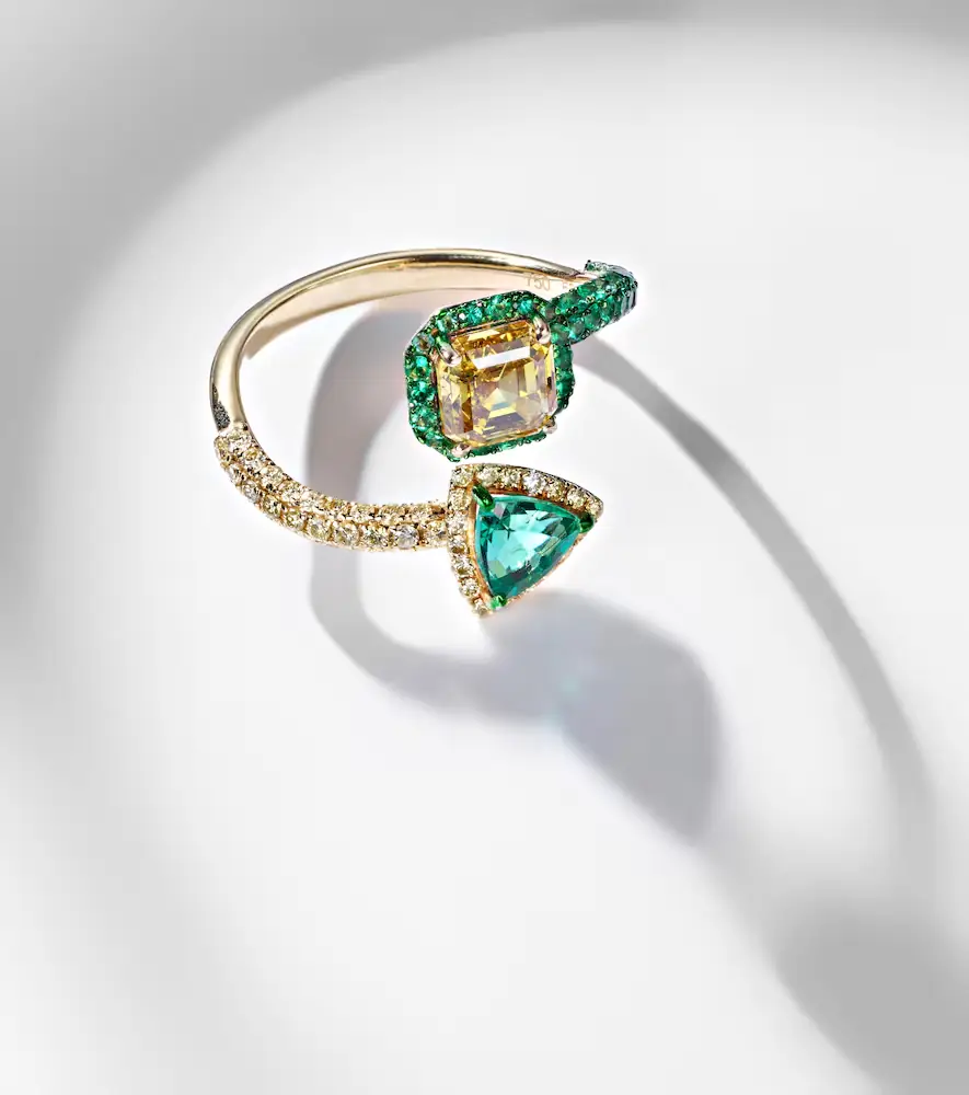 Kamyen 18kt gold ring with diamonds and emeralds | Thumbnail 2 Kamyen 18kt gold ring with diamonds and emeralds | Thumbnail 2