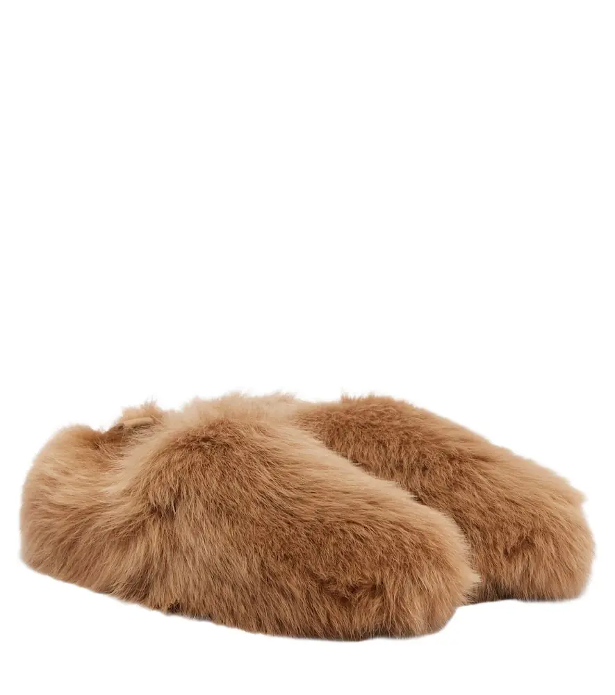 Tod's Gommino shearling slip-on shoes