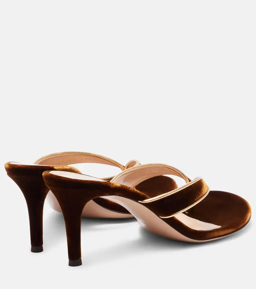 Gianvito Rossi Calypso 70 velvet thong sandals | Thumbnail 2