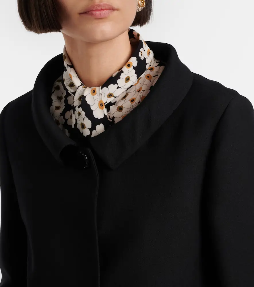 Valentino Garavani VGold Crepe Couture jacket | Thumbnail 4 Valentino Garavani VGold Crepe Couture jacket | Thumbnail 4
