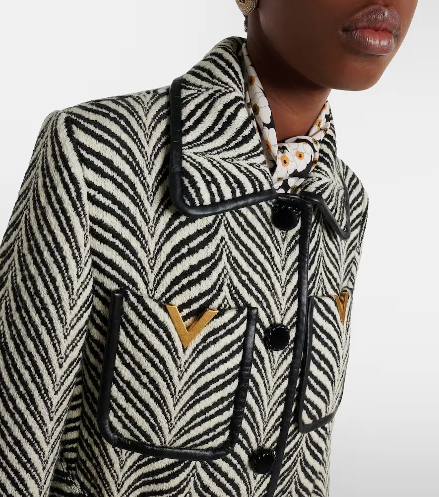 Valentino VGold shearling-trimmed wool-blend coat | Thumbnail 2 Valentino VGold shearling-trimmed wool-blend coat | Thumbnail 2